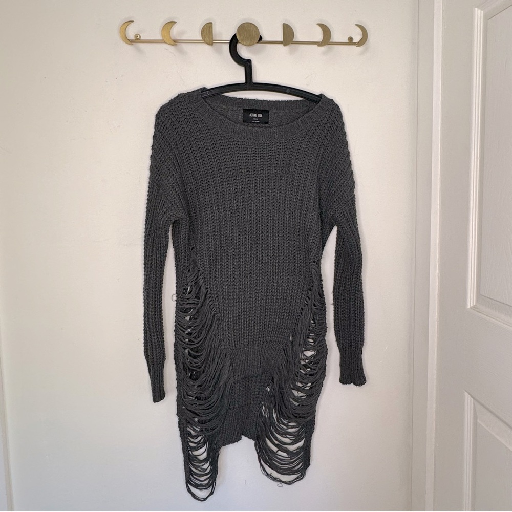 Active USA Gray Distressed Shredded Knit Sweater Tunic Goth Grunge M